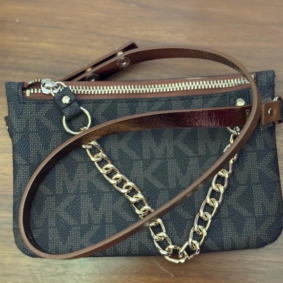 Michael Kors Brown Crossbody Belt Bag Sz M - Picture 2 of 6